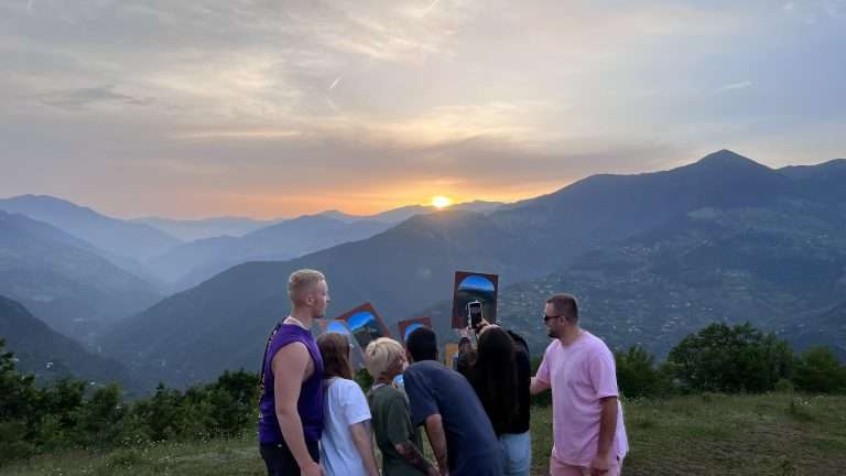 Glamping Tago community